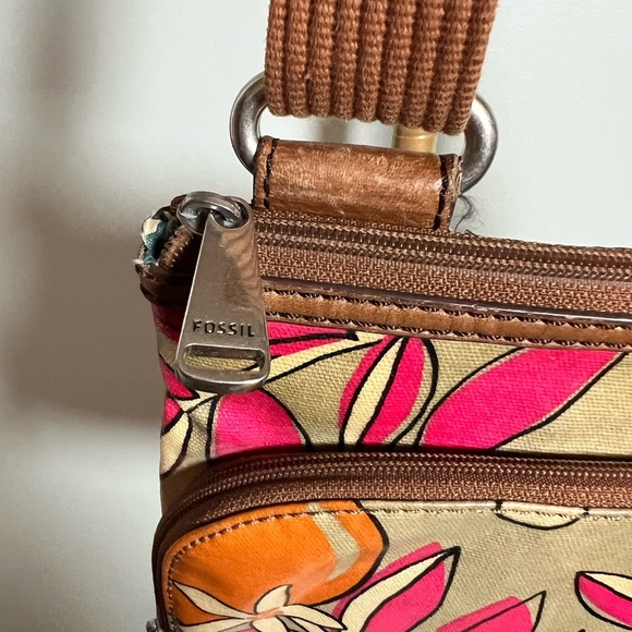 Fossil Tan and Pink Crossbody Bag with Tropical Print - Picture 4 of 6
